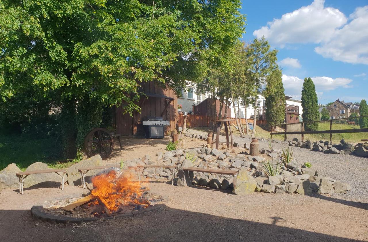 Besondere Ferienwohnung Spirit Auf Idyllischem Reiterhof Nahe Burg Eltz Münstermaifeld Extérieur photo